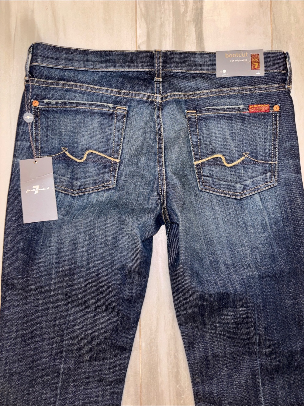 7 For All Mankind Bootcut, Made in the USA, 29x32, NWT, $229 MSRP - Picture 11 of 15